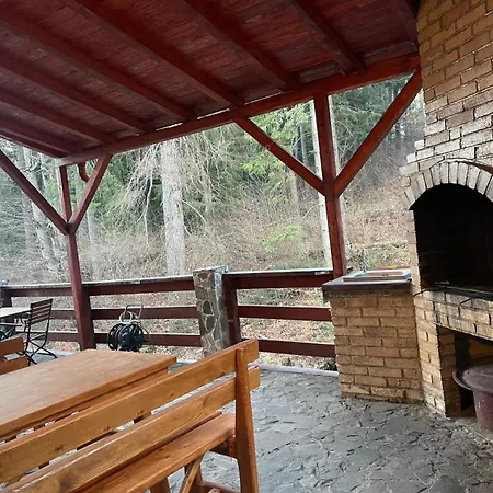 De Inchiriat La Tuguiata Holiday home *